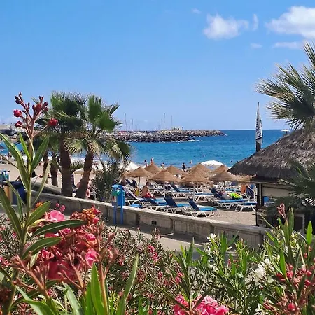 Διαμέρισμα Light And Cosy In 100 Meters From The *