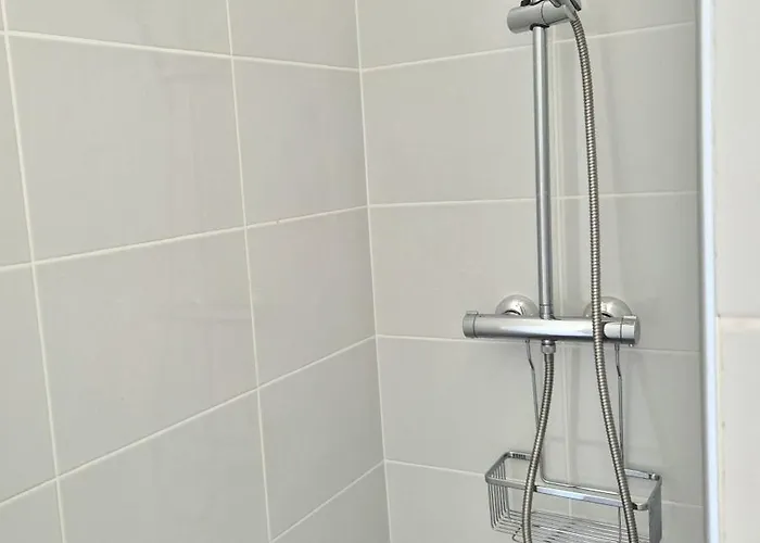 Διαμέρισμα Light And Cosy In 100 Meters From The *